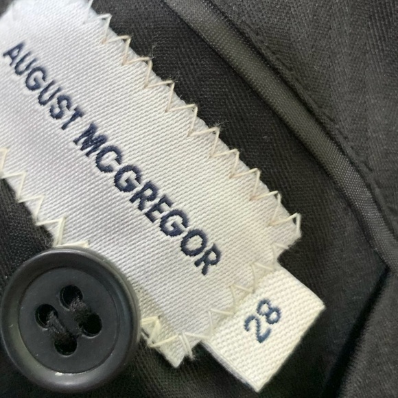 August McGregor - Picture 5 of 5